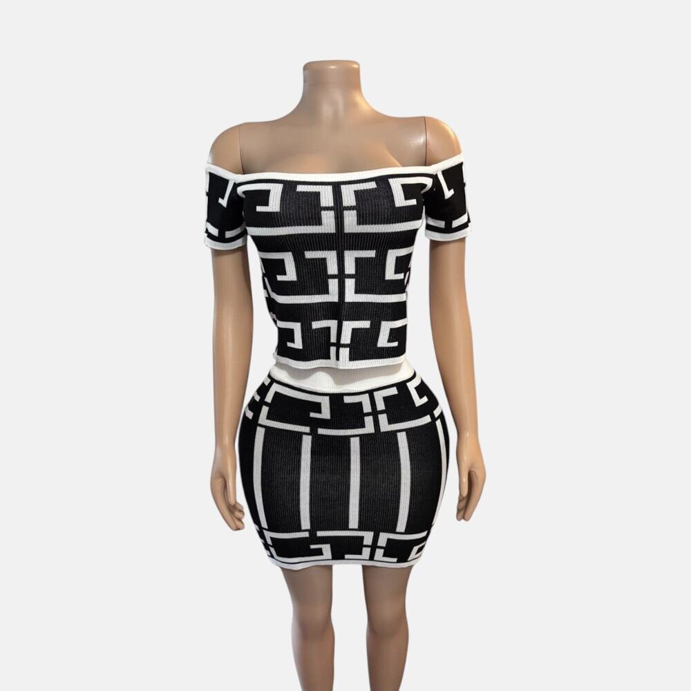 Off The Shoulder Geometric Print Set - Picture 5 of 9